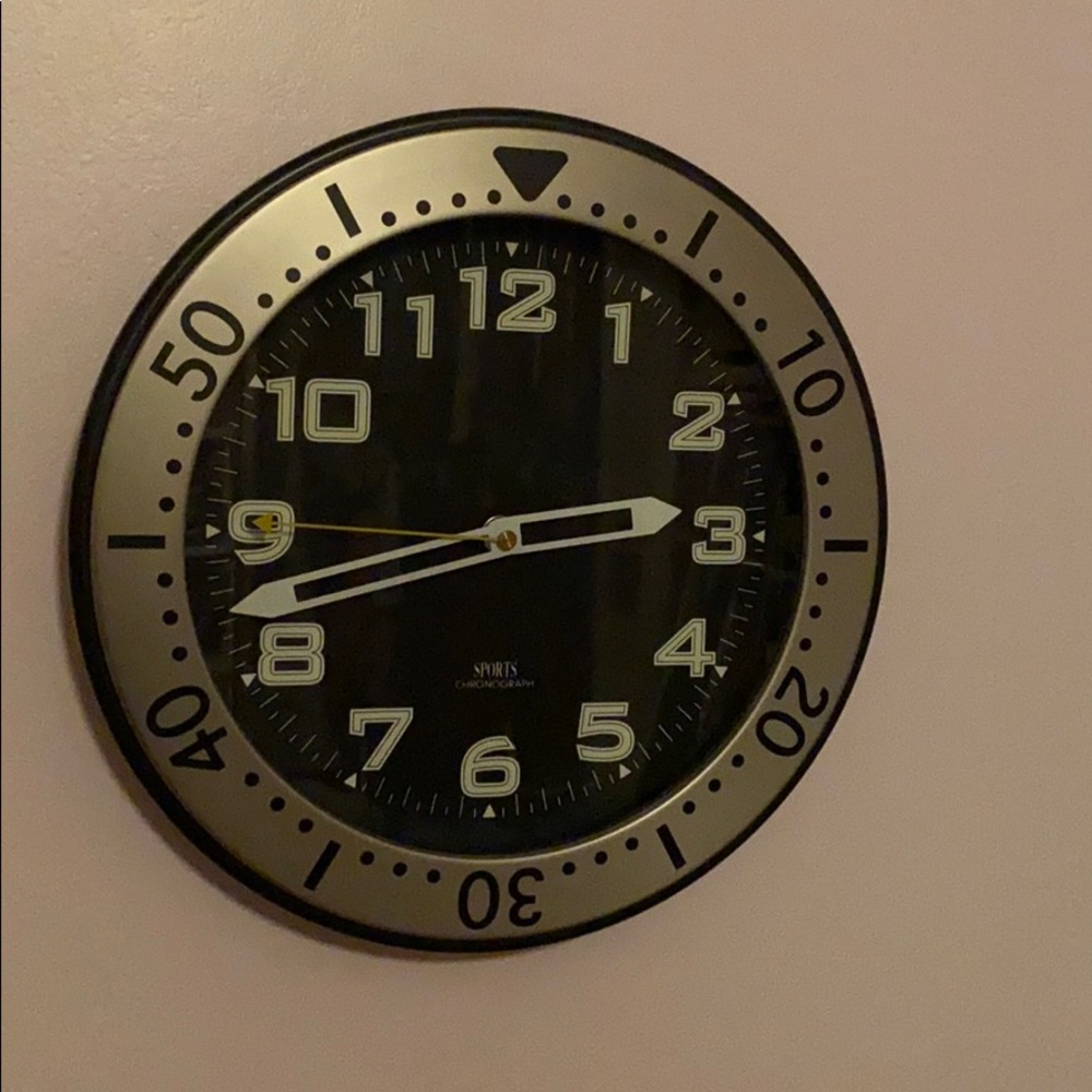 Glow in the dark clock